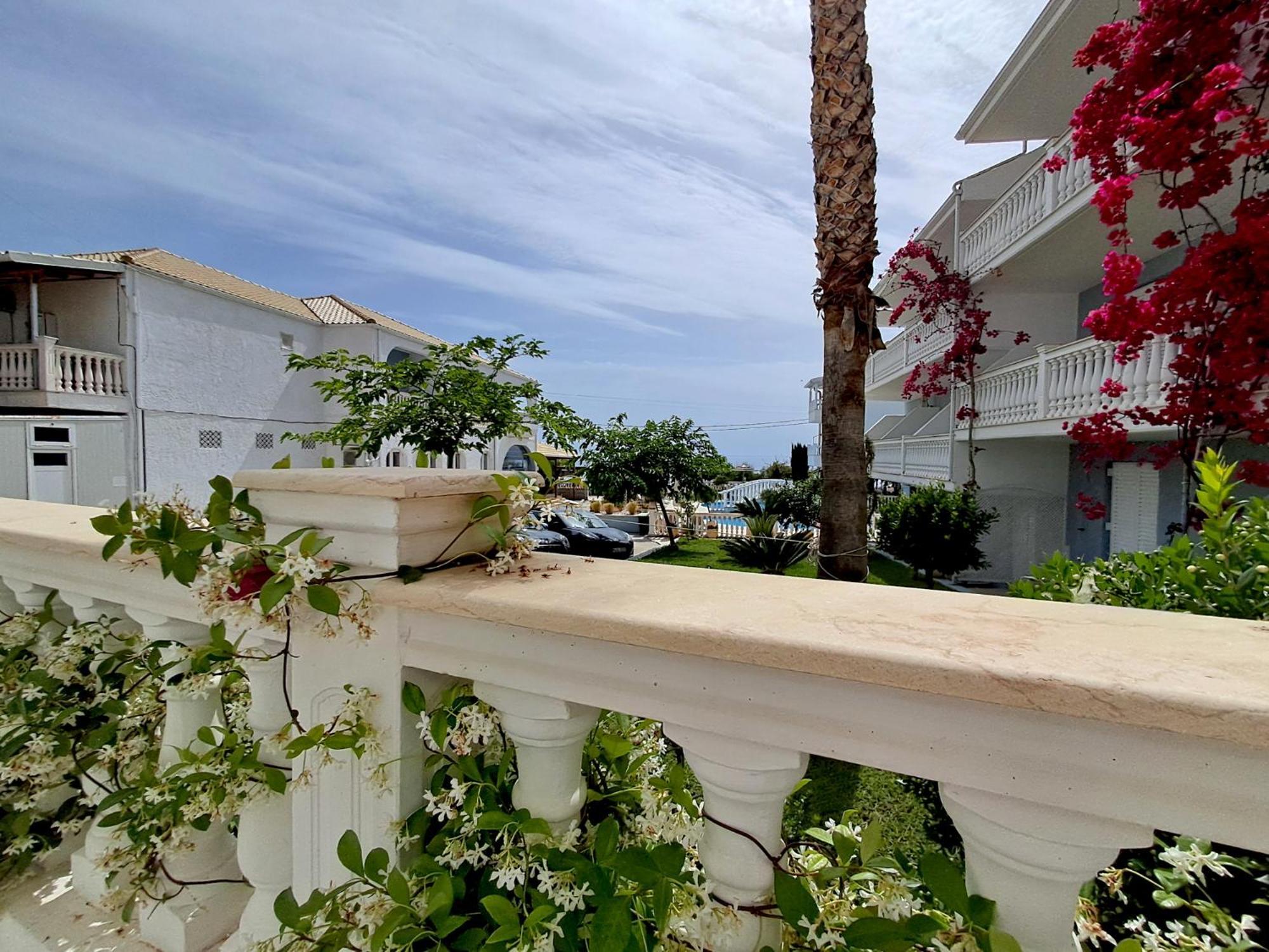 Sigma Hotel Paralia Vrachou Exterior foto